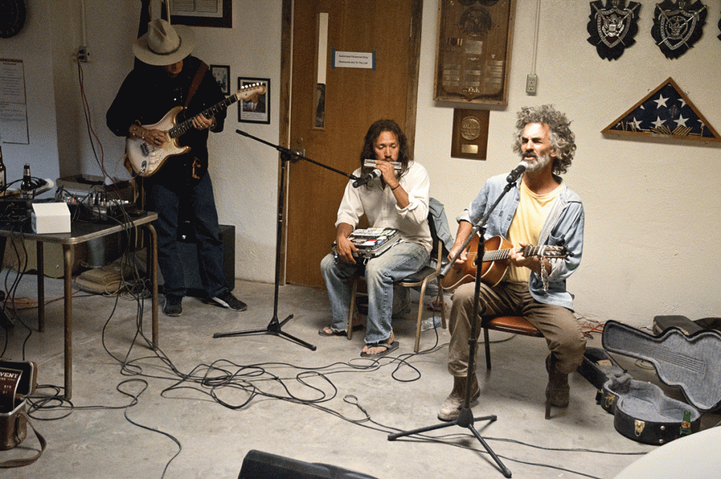 Greg, with Mo on harp and Spencer Jarmon on guitar.