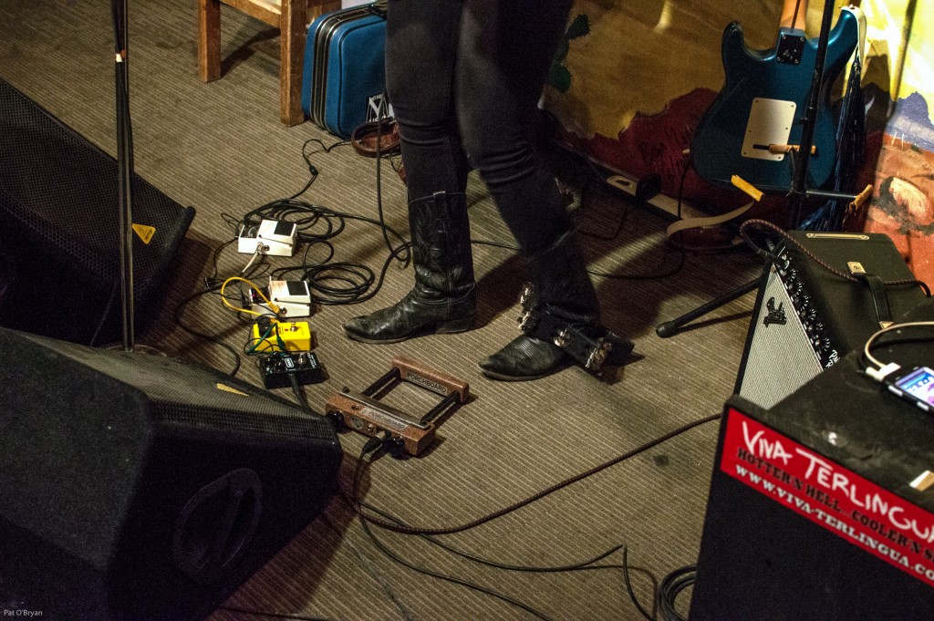 Tambourine on boot, percussion trigger, FX pedals